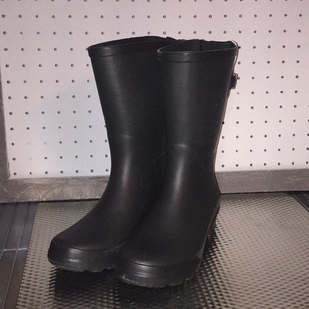 Black rubber boots